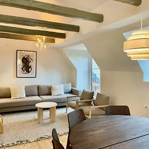 https://large-5-bedroom-flat-in-lovely-urban-area-in-cph-o.copenhagenhotelselect.com